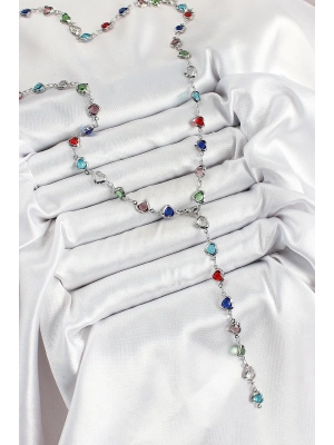 ® Pirinç Gümüş Renk Karışık Renk Zirkon Taşlı Kalpli Y Kadın Kolye