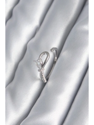 ® Pirinç Gümüş Renk Zirkon Taş Detay Kurdele Model Kadın Yüzük