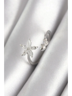 ® Pirinç Gümüş Renk Zirkon Taşlı Çiçek Model Kalp Detay Kadın Yüzük