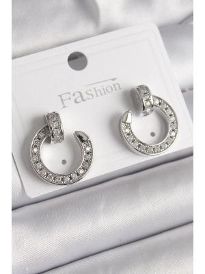 ® Pirinç Gümüş Renk Zirkon Taşlı Çivi Halka Model Kadın Küpe