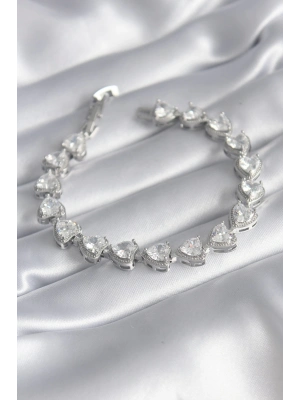 ® Pirinç Gümüş Renk Zirkon Taşlı Kalp Model VIP Seri Kadın Bileklik