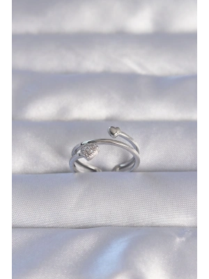 ® Pirinç Gümüş Renk Zirkon Taşlı Kalpli Model Ayarlanabilir Yüzük