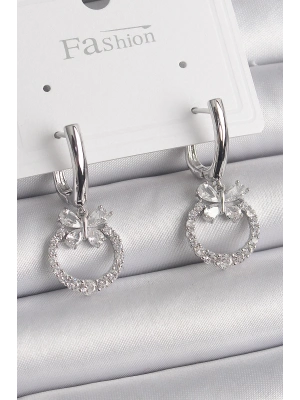 ® Pirinç Gümüş Renk Zirkon Taşlı Kelebek Figür Sallantı Detay Kadın Küpe