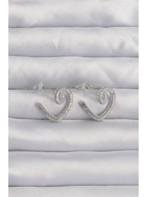 ® Pirinç Gümüş Renk Zirkon Taşlı Kıvrımlı Yarım Kalp Küpe