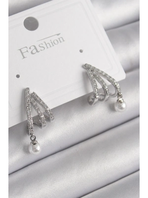 ® Pirinç Gümüş Renk Zirkon Taşlı Pençe Model İnci Detay Kadın Küpe