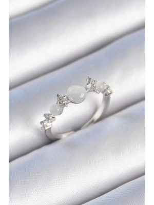 ® Pirinç Gümüş Renk Zirkon Taşlı Yıldız Detay Beyaz Mineli Kadın Yüzük