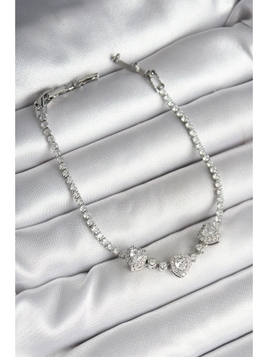 ® Pirinç Sıralı Kalp Figürlü Zirkon Taşlı Gümüş Renk Kadın Bileklik