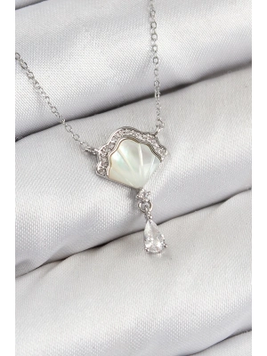 ® Pirinç Zirkon Taşlı İstiridye Model Gümüş Renk Kadın Kolye