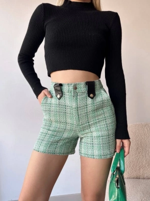 Çıtçıtlı siyah köprü tüvit şort yeşil