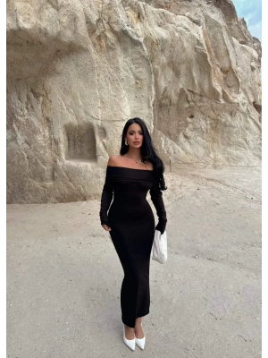 Madonna yaka esnek kumaş elbise siyah