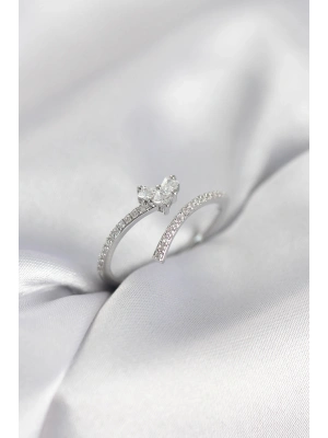 ® Gümüş Renk Zirkon Taşlı Kuyruklu Kalp Model Kadın Yüzük