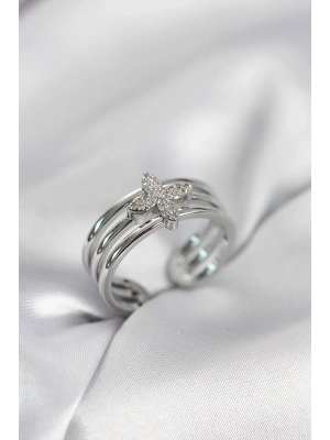 ® Gümüş Renk Zirkon Taşlı Yonca Model Kadın Yüzük