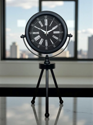 ® Heritage Black Üç Ayaklı Metal Masa Saati