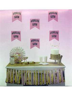 Hoşgeldin Kızım Yazılı Flama Süs Pembe Üzeri Gümüş Renk