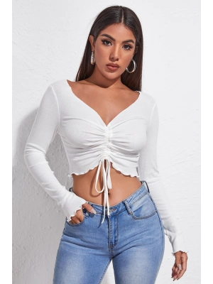 Kadın Beyaz Uzun Kollu Büzdürme Bağcık Detaylı Crop Top Bluz – Şık, Rahat ve Kolay Kombinlenebilir
