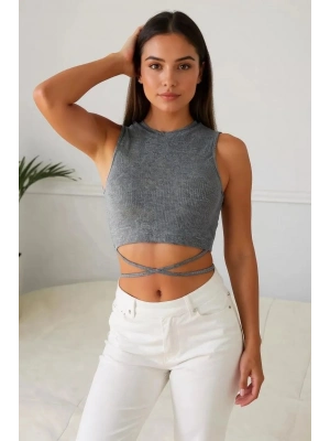 Kadın Gri Çapraz Bağlamalı Crop Top Büstiyer – Modern ve Şık Tasarım