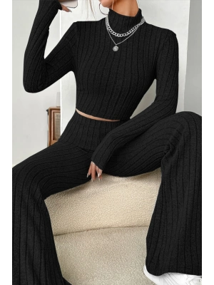 Kadın Siyah Boğazlı Crop Top ve Yüksek Bel Eşofman Takımı Spor Şık Kombin