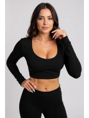 Kadın Siyah Uzun Kol Kare Yaka Crop Top Bluz – Şık, Rahat ve Kolay Kombinlenebilir