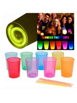 Karanlıkta Yanan Mega Glow Bardaklar 8 Adet