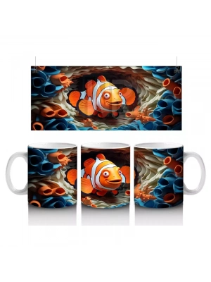 Mercanlar Arasında Yüzen Neşeli Palyaço Balığı – Baskılı Kahve Kupası