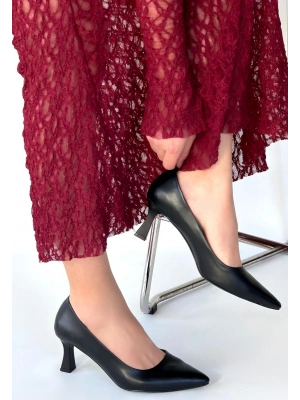 Mırta Siyah Cilt Topuklu Ayakkabı