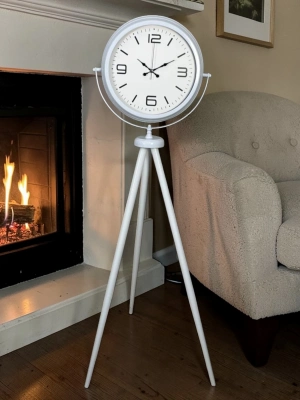 Modern Line Beyaz Tripod Ayaklı Saat