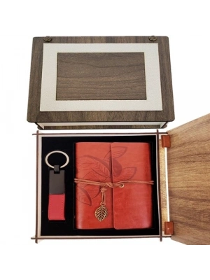 Özel Ahşap Kutulu Kahve Deri Defter ve Anahtarlık Set