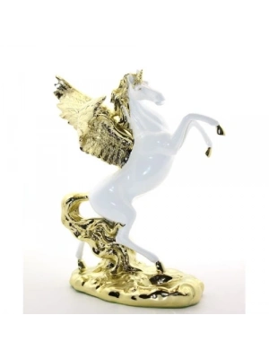 Polyester Şahlanan Kanatlı At Figürü