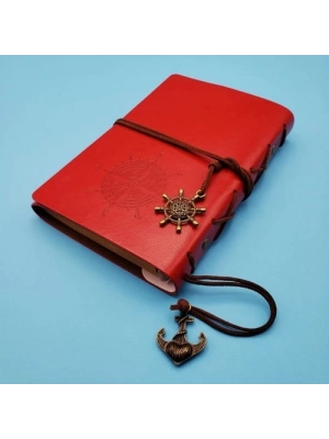 Pusula Tasarımlı Kırmızı Deri Defter