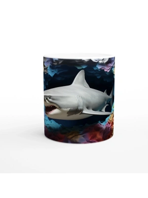 Renkli Mercanlar Arasında Yüzen Köpekbalığı Su Altı Temalı Kupa Bardak