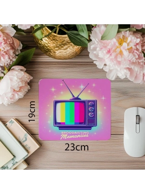 Retro TV Temalı Mousepad – Broadcasting Memories - 19x23 cm 2 mm Dikdörtgen İthal Baskılı Mouse Pad