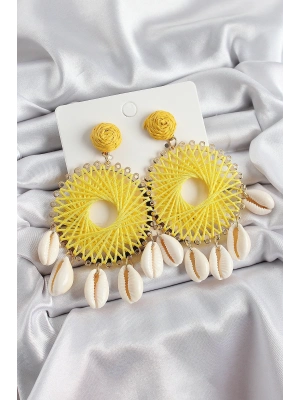 ® Sarı Hasır Örgü Sarmal Model Sallantılı Deniz Kabuğu Detaylı Gold Renk Kadın Küpe