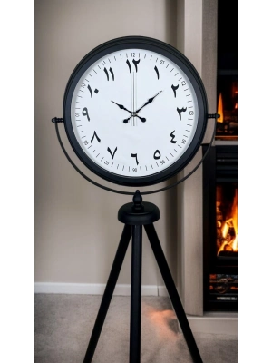 ® Siyah Arap Rakamlı Sıradışı Tasarım Tripod Ayaklı Saat