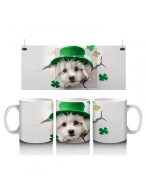 St. Patrick Şapkalı Çatlakta Sevimli Yavru Köpek – Baskılı Kahve Kupası