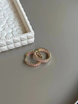 Taşlı Halka Küpe - Pembe