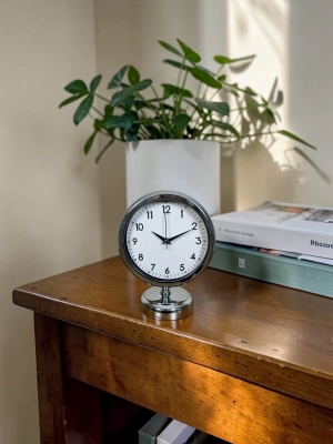 Touch 25 X 20 Cm Metal Krom Masa Saati