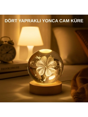 USB Bağlantılı Yonca Bitkili Cam Küre Ahşap Altlıklı Dekoratif Lamba