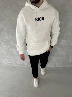 Uzun Kol Kapüşonlu Göğüs Baskılı SweatShirt - Beyaz -