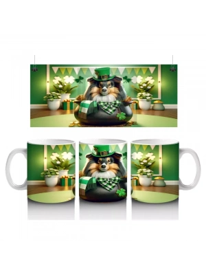 Yeşil Temalı Masada Oturan Şapkalı Bulldog – Baskılı Kahve Kupası