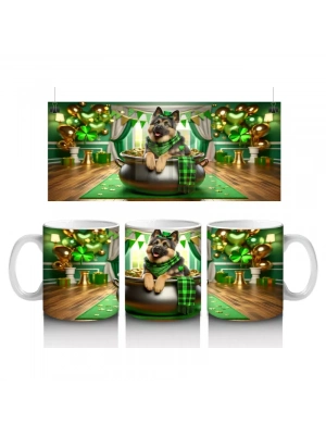 Yeşil Temalı Oda Dekorunda Saint Patrick’s Shepherd - Baskılı kahve kupası