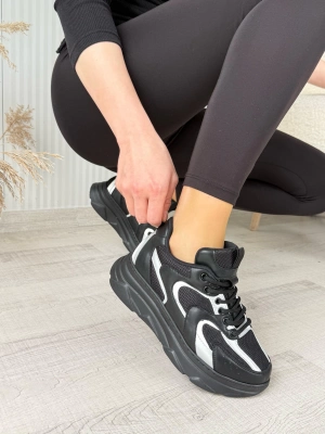 Cata Siyah Cilt Beyaz Detaylı Spor Ayakkabı