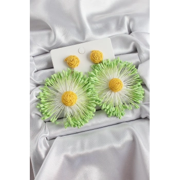 ÇOK SATAN BFS Yeşil Püsküllü Papatya Figürlü Hasır Örgü Model Gold Renk Kadın Küpe