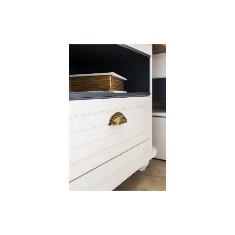 Admiral Genç Odası