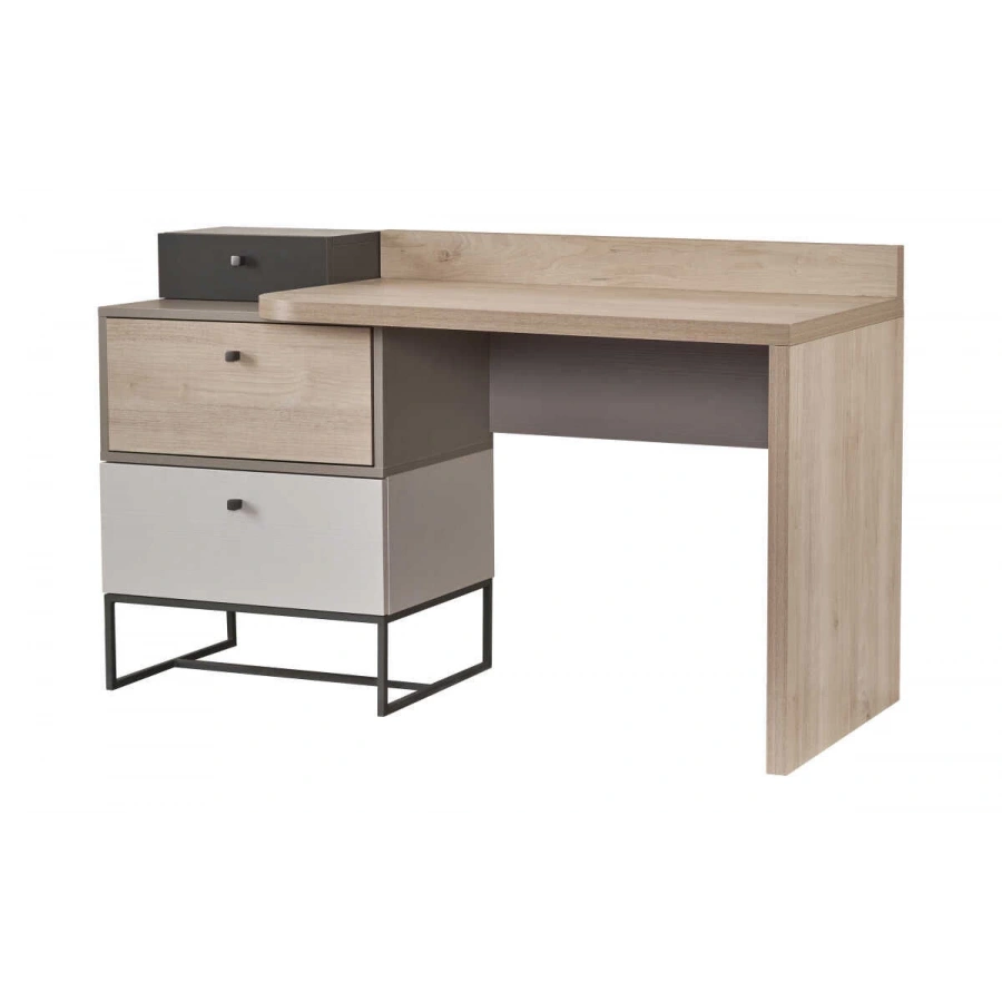 Pantone Çalışma Masası