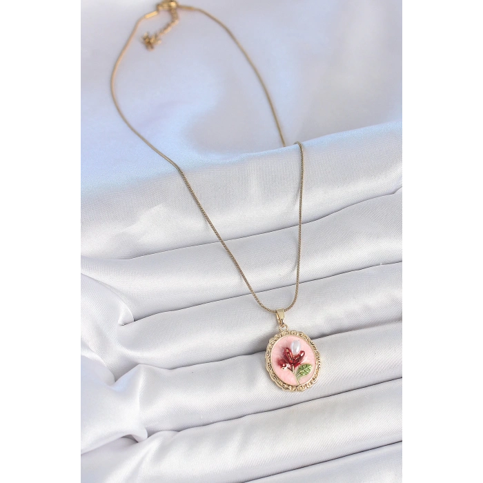 HEYF 316L Çelik Gold Renk Zincir Pembe Mineli İncili Çiçek İşlemeli Portre Model Kadın Kolye