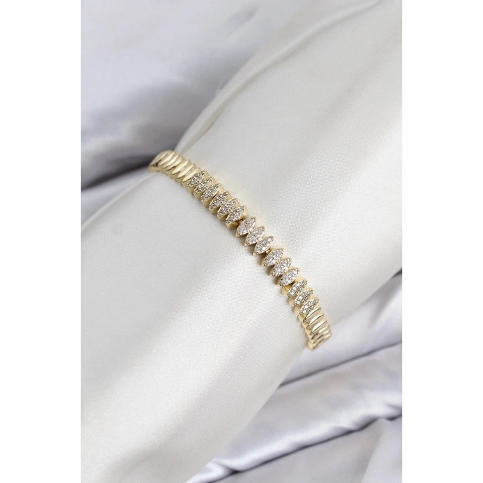 HEYF CM Arpa Model Zirkon Taşlı VIP Seri Gold Renk Pirinç Kadın Bileklik