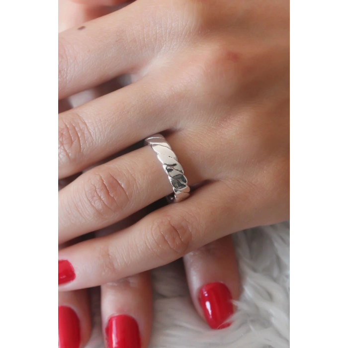 HEYF Gümüş Renk Sarmal Model Kadın Yüzük