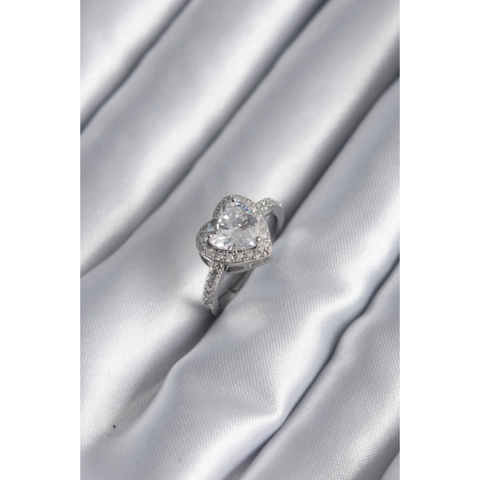 HEYF Pirinç Gümüş Renk Zirkon Taş Kalp Charm Model Kadın Yüzük