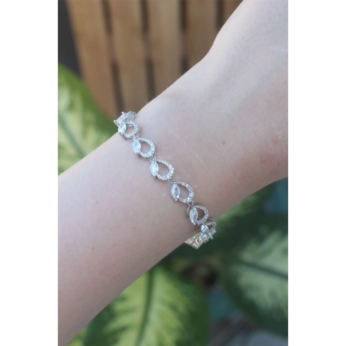 HEYF Vip Seri Pirinç Zirkon Taşlı Gümüş Renk Arpa Model Bileklik