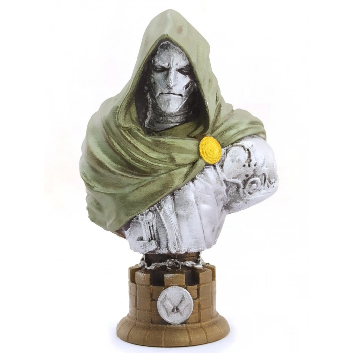 Polyester Dr. Doom Figürü